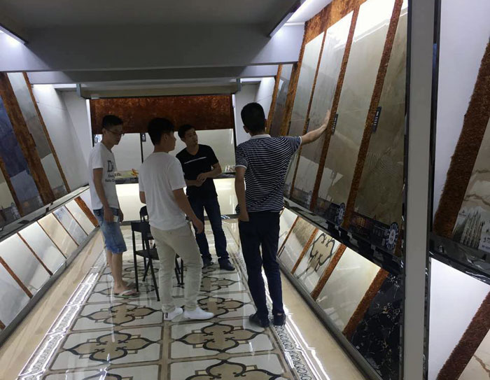 丝瓜视频网站在线观看陶瓷磚 揭陽榕城300方專賣店盛裝開業，感受全新的視覺盛宴