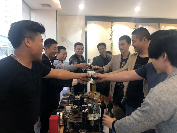 陶瓷一線丝瓜视频国产APP下载 丝瓜视频网站在线观看陶瓷磚 中山古鎮300平專賣店開業盛典圓滿成功